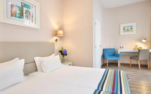 Porto Domus Hotel