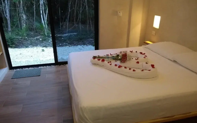 Tooj Cheel Lodge Tulum