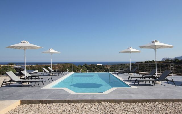 Alana Suites