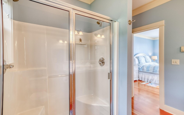 Knee Deep In Happiness