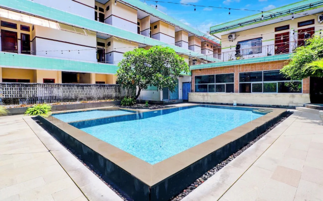 Townhouse Oak Legian Near Legian Beach Formerly Sayang Maha Merta