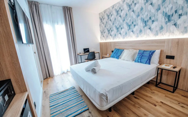 Sweet Lloret Suites