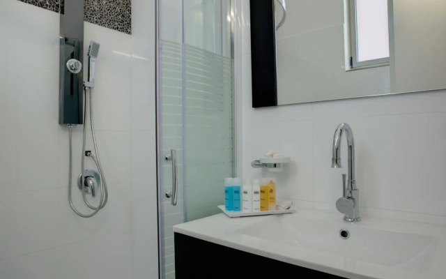 Residence Suites Hotel