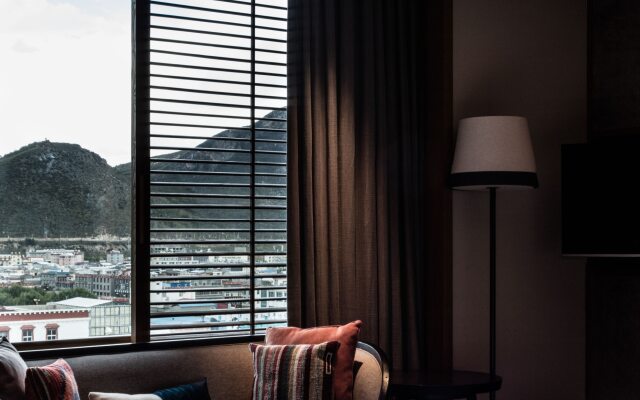 Shangri-La Resort, Shangri-La