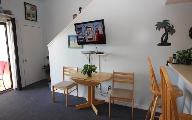 Sugar Beach 355 by RedAwning