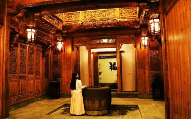 Jinyuetang Boutique Guesthouse