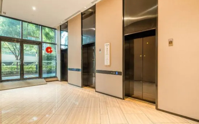 Hangzhou Junshang Yunyi Hotel (Chihua Street Subway Station)