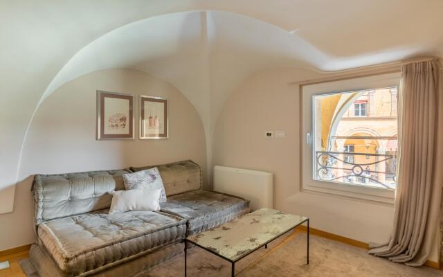 Santo Stefano 13 - Quadrilocale elegante