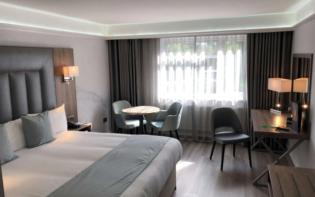 Best Western Premier Heronston Hotel & Spa