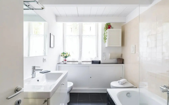 Grifeo- Quiet Flat on Panoramic Route