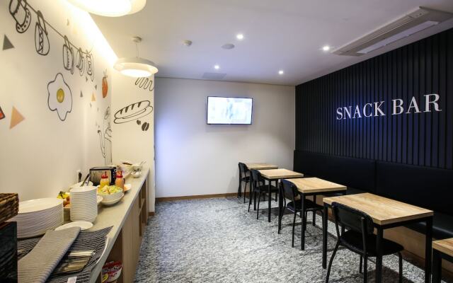 Jeonju Mari Hotel Park Store