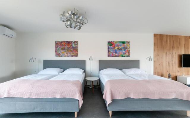 VV Hotel