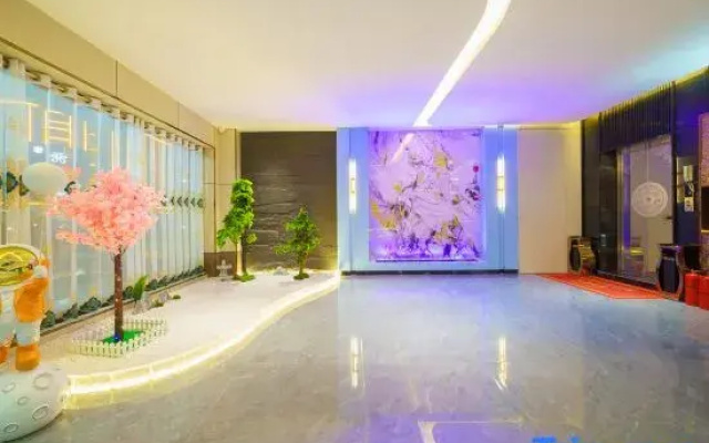 Xiangyu Shiguang Hotel (Puning Liusha People's Park)