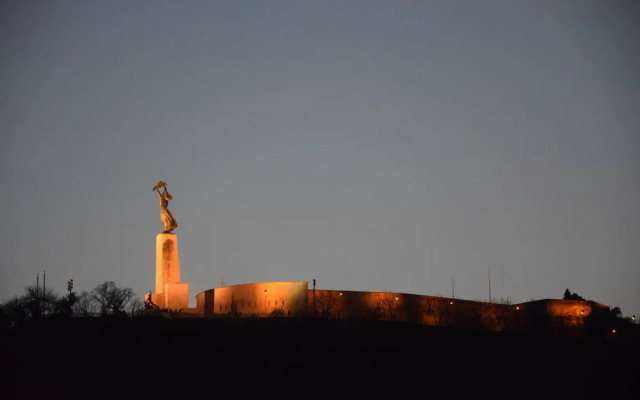 Vaci Street Apartment