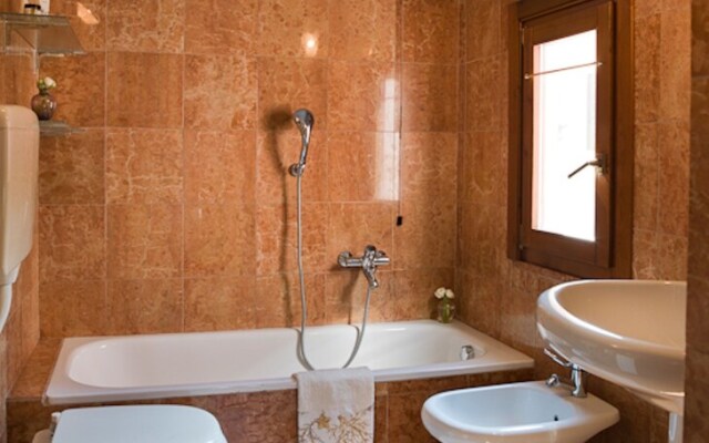 Sanzenetto Apartments