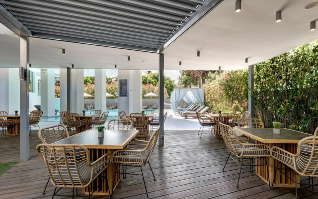 Glyfada Riviera Hotel