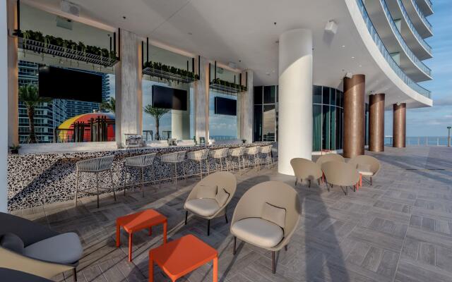 Hyde Beach Residence