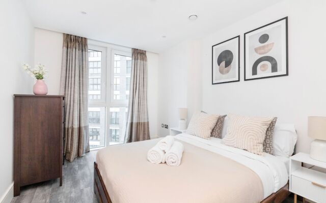 Charming 2BR 2BA Near Tower Bridge