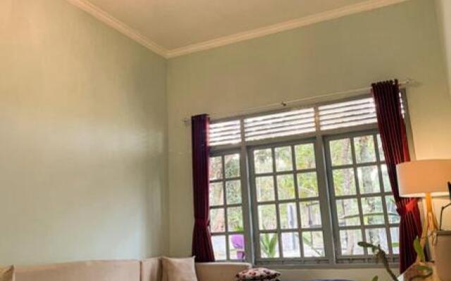 Villa Kamar Tamu Selomartani
