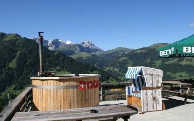 Snow Beach Lodge Metsch