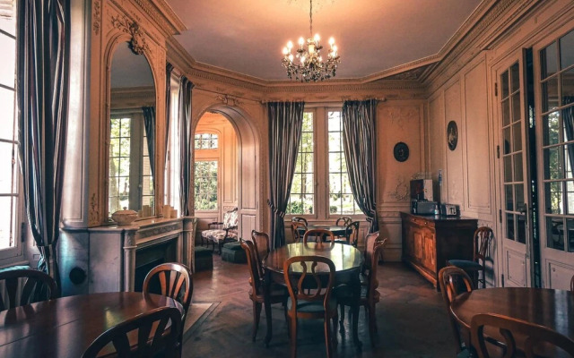 Château Belle Epoque - Chambres d'Hôtes & Gîtes