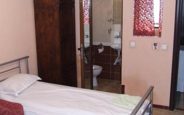 Asparuhov Guest Rooms
