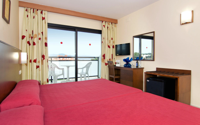Hotel Puente Real