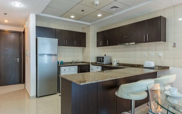 Deluxe Holiday Homes - Bay Central West