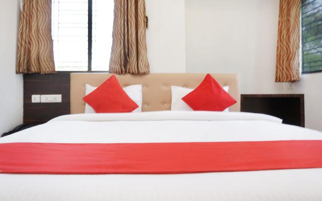 OYO 35766 Hotel Grand Inn