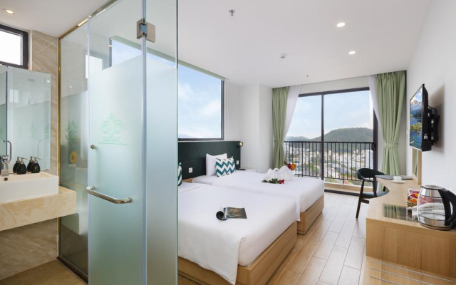 Crown Hotel Nha Trang