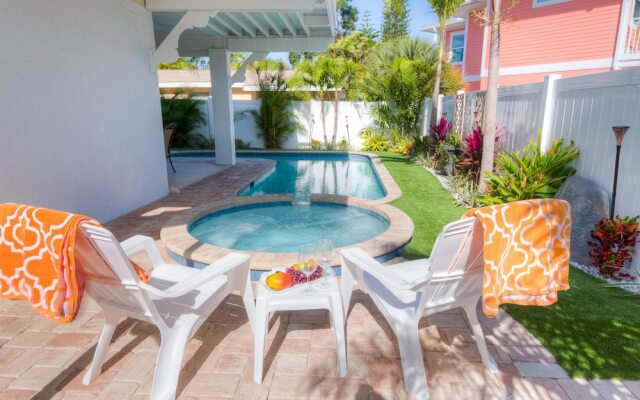 Pineapple Key Apartment 4