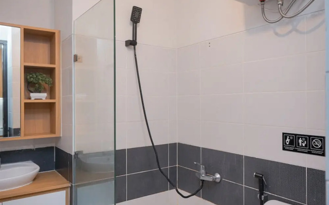 Cozy Living 1Br Apartment With Extra Room At Scientia Residence