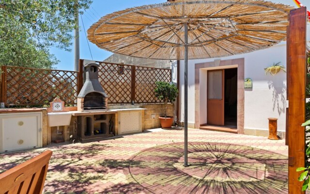 Charming Holiday Home in Sciacca With Swimming Pool