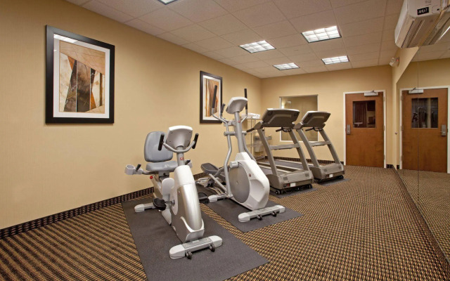 Holiday Inn Express Pembroke by IHG