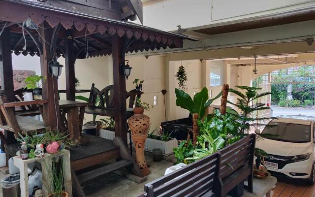 Amstellux Apartments