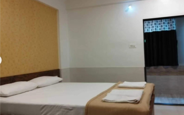 Hotel Samay Lodging & Boarding By WB Inn