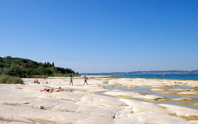 Cloistered Apartment in Sirmione near Lake