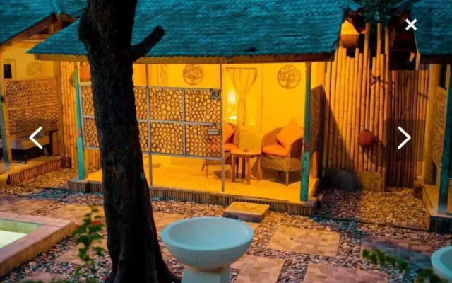 Bungalow Cafe Gili Beachfront