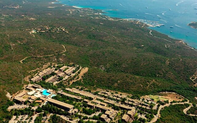 Rena Bianca Cugnana Verde Residence