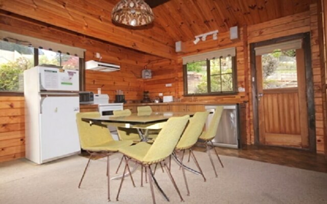 11 Alpine Ave