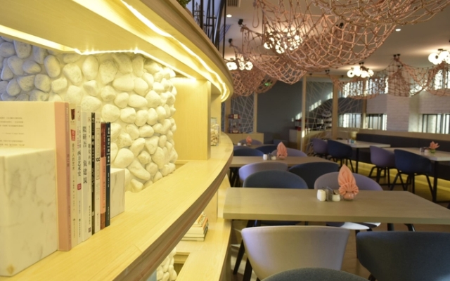 Olympic Sailing Center Atour Hotel