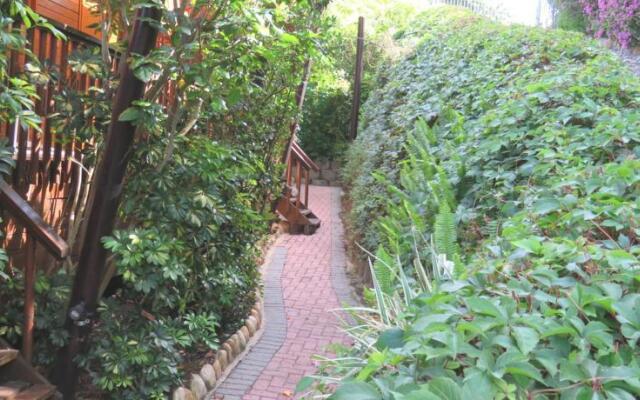 9 on Heron Bed & Breakfast