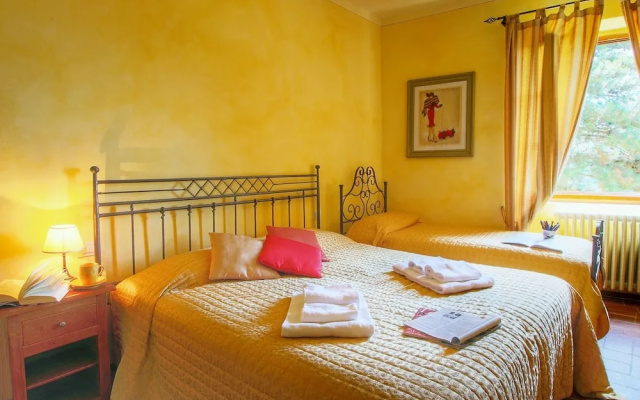 Farmhouse in Loro Ciuffenna With Pool