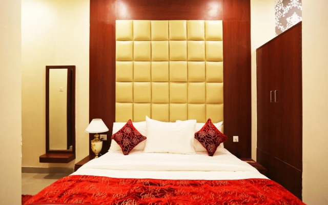 Palette - Red K  Velvet