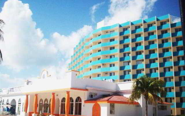 Torre Dorada Cancun