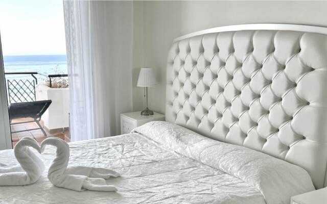 MI CAPRICHO C16 Luxury apartment on the beachfront