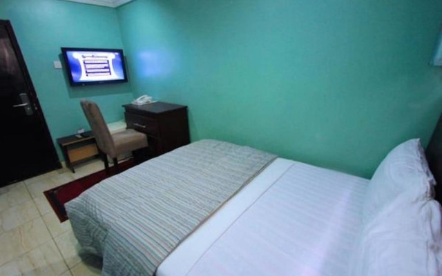 Divine Fountain Hotel