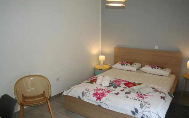 Room with garden