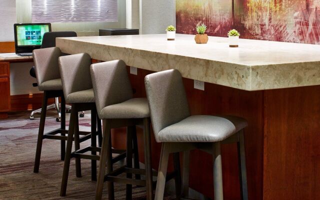 Courtyard by Marriott Rochester Brighton