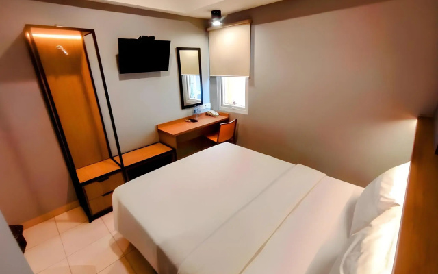 Studio One Hotel